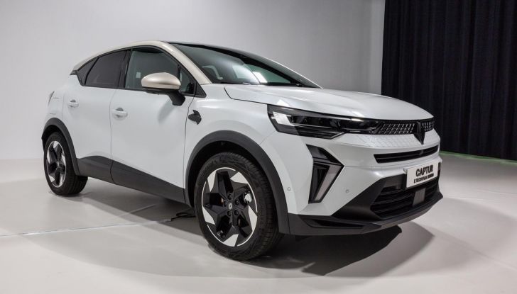 Renault Captur 2025: caratteristiche, design, abitacolo, motori e allestimenti - Foto 136 di 136