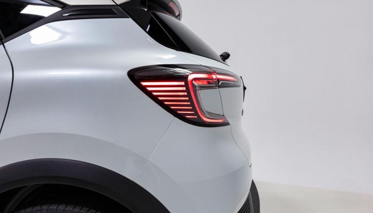 Renault Captur 2025: caratteristiche, design, abitacolo, motori e allestimenti - Foto 110 di 136