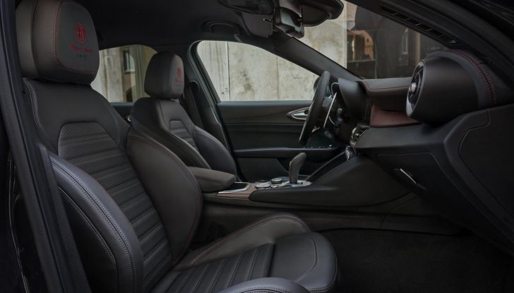 Alfa Romeo Giulia e Stelvio Quadrifoglio Super Sport: debutta la nuova serie limitata - Foto 24 di 57
