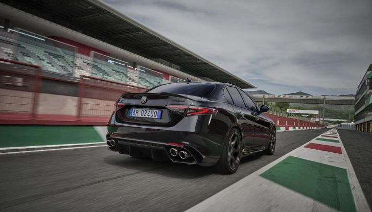 Alfa Romeo Giulia e Stelvio Quadrifoglio Super Sport: debutta la nuova serie limitata - Foto 9 di 57