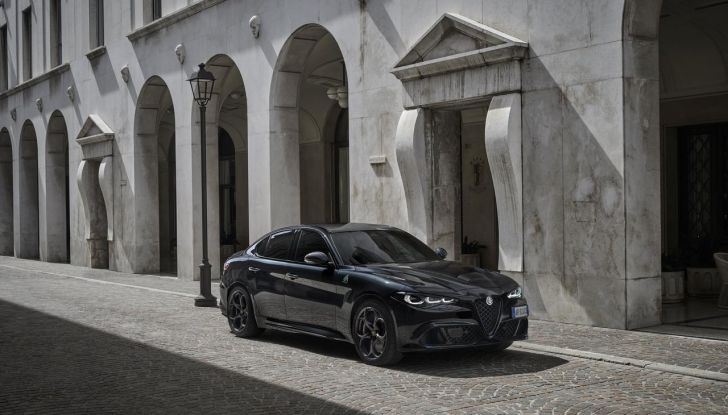 Alfa Romeo Giulia e Stelvio Quadrifoglio Super Sport: debutta la nuova serie limitata - Foto 15 di 57