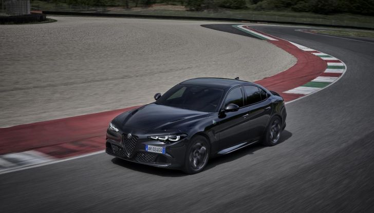 Alfa Romeo Giulia e Stelvio Quadrifoglio Super Sport: debutta la nuova serie limitata - Foto 8 di 57