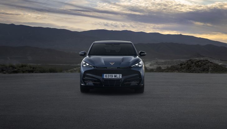 Nuova CUPRA Tavascan e Born VZ: la prova su strada dei due nuovi modelli della casa catalana - Foto 14 di 27