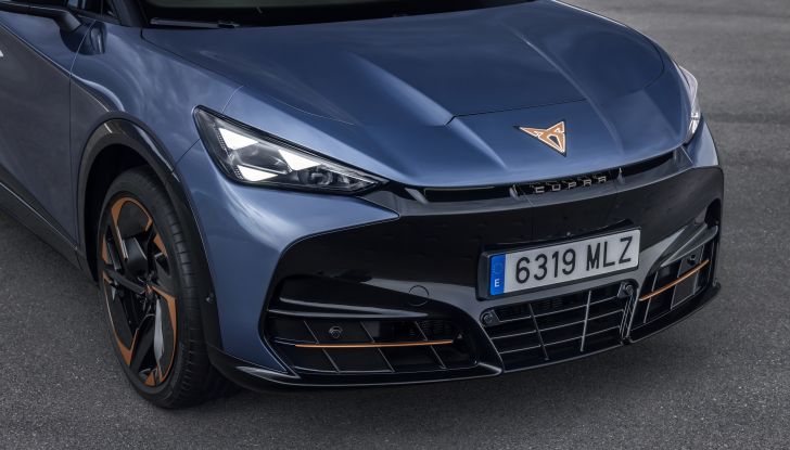 Nuova CUPRA Tavascan e Born VZ: la prova su strada dei due nuovi modelli della casa catalana - Foto 16 di 27