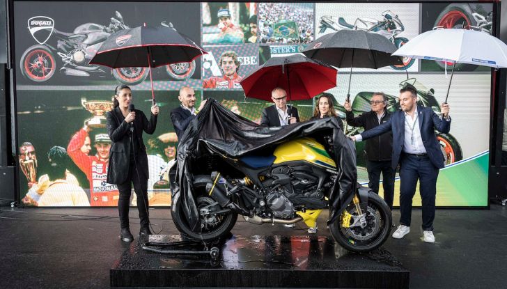 Ducati Monster 2026, in arrivo con il nuovo V2 da 890 cm³ - Foto 3 di 10