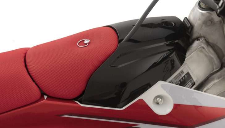 Fantic presenta la nuova gamma MX ed Enduro 2025 - Foto 8 di 11