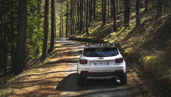 Jeep Avenger 4xe: caratteristiche, design, abitacolo, motore e prestazioni - Foto 11 di 43