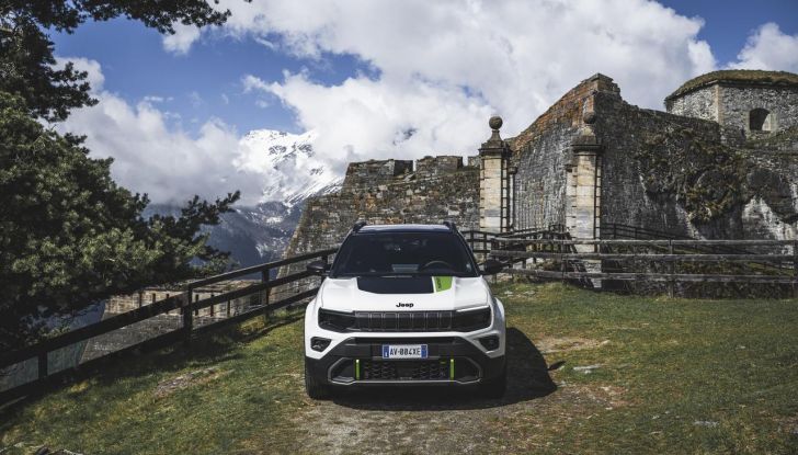 Jeep Avenger 4xe: caratteristiche, design, abitacolo, motore e prestazioni - Foto 9 di 43