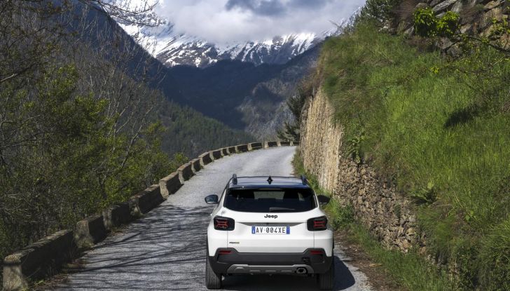 Jeep Avenger 4xe: caratteristiche, design, abitacolo, motore e prestazioni - Foto 7 di 43