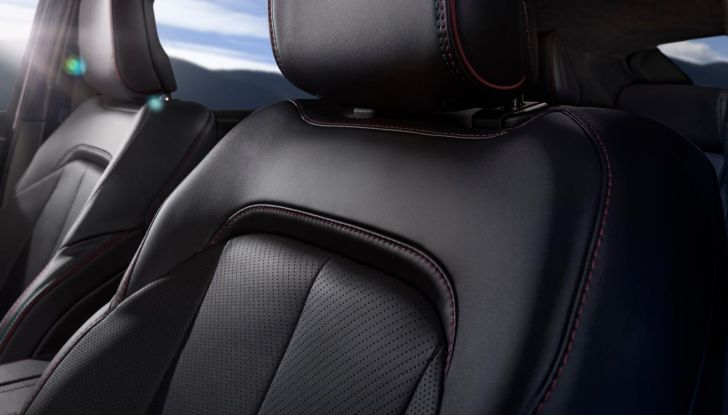 Nuova Jeep Wagoneer S: caratteristiche, design, abitacolo, prestazioni e autonomia - Foto 41 di 74