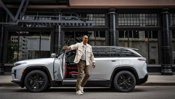 Nuova Jeep Wagoneer S: caratteristiche, design, abitacolo, prestazioni e autonomia - Foto 42 di 74