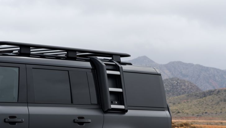 Land Rover Defender 2025: caratteristiche, design, abitacolo, motori e pacchetti - Foto 71 di 119