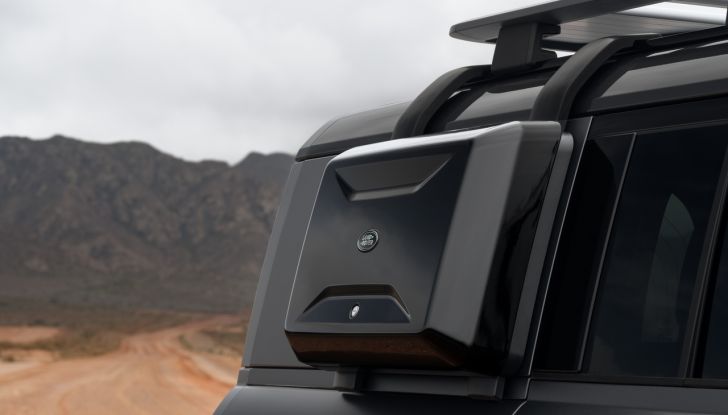 Land Rover Defender 2025: caratteristiche, design, abitacolo, motori e pacchetti - Foto 73 di 119