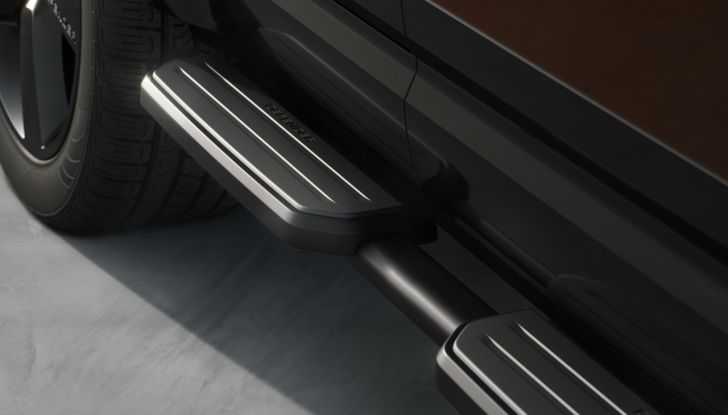 Land Rover Defender 2025: caratteristiche, design, abitacolo, motori e pacchetti - Foto 118 di 119