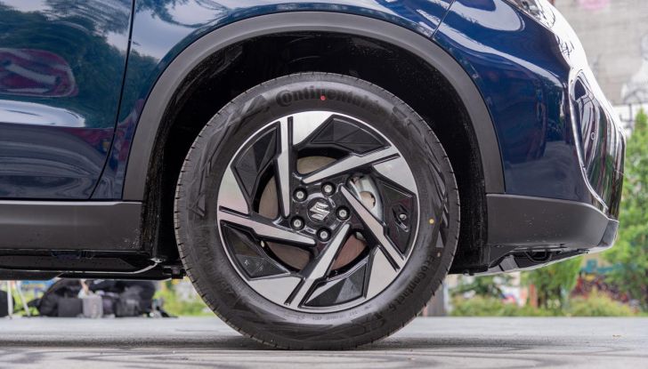 Nuova Suzuki Vitara Hybrid: caratteristiche, design, abitacolo, motori, allestimenti e prezzi - Foto 22 di 64