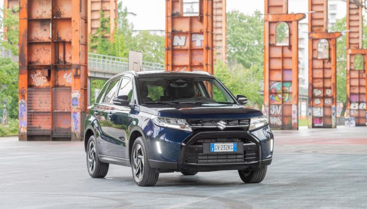 Nuova Suzuki Vitara Hybrid: caratteristiche, design, abitacolo, motori, allestimenti e prezzi - Foto 16 di 64