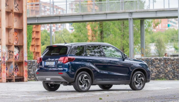 Nuova Suzuki Vitara Hybrid: caratteristiche, design, abitacolo, motori, allestimenti e prezzi - Foto 56 di 64
