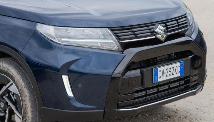 Nuova Suzuki Vitara Hybrid: caratteristiche, design, abitacolo, motori, allestimenti e prezzi - Foto 61 di 64
