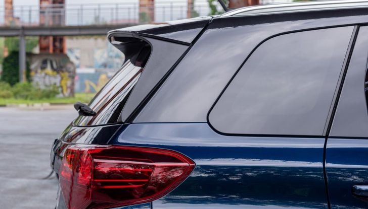 Nuova Suzuki Vitara Hybrid: caratteristiche, design, abitacolo, motori, allestimenti e prezzi - Foto 23 di 64