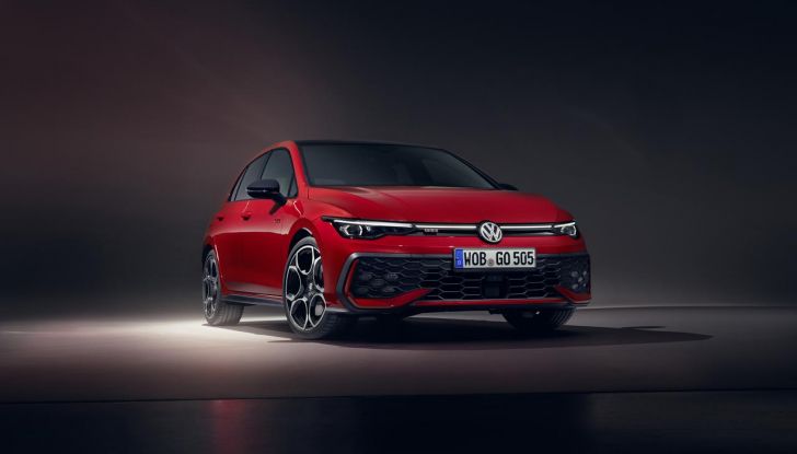 Nuova Volkswagen Golf GTI: al via i preordini da 44.505 euro - Foto 36 di 46