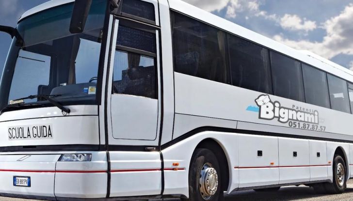 Patente D autobus: costi, esame e procedura completa 2024 - Foto 7 di 11