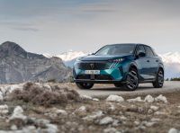 Peugeot 3008 Plug-in Hybrid: caratteristiche, design, abitacolo, motore, allestimenti e prezzi