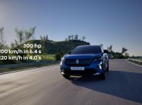 Renault Rafale E-Tech: la versione 4×4 da 300 CV arriva nelle concessionarie