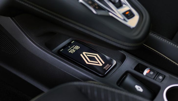 Renault Symbioz: prime informazioni sul nuovo C-SUV - Foto 35 di 103