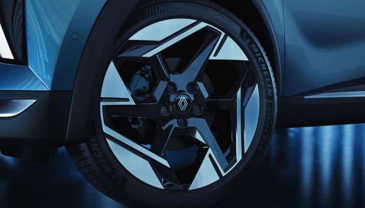 Renault Symbioz: prime informazioni sul nuovo C-SUV - Foto 70 di 103