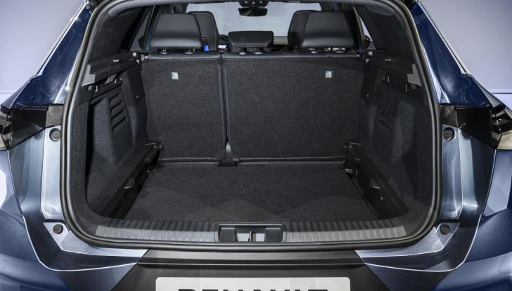 Renault Symbioz: prime informazioni sul nuovo C-SUV - Foto 16 di 103