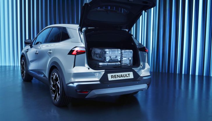 Renault Symbioz: prime informazioni sul nuovo C-SUV - Foto 97 di 103