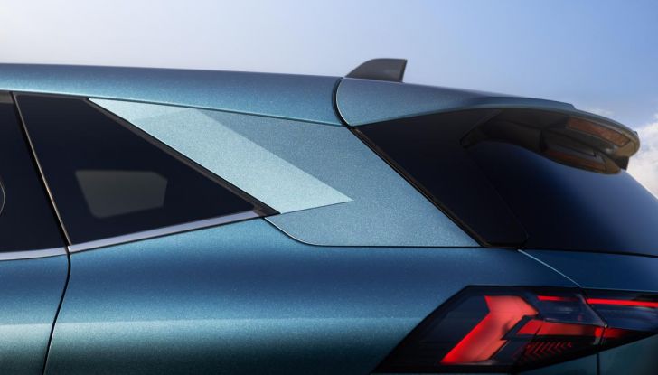 Renault Symbioz: prime informazioni sul nuovo C-SUV - Foto 48 di 103