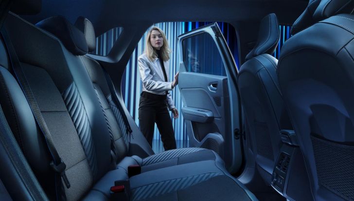 Renault Symbioz: prime informazioni sul nuovo C-SUV - Foto 86 di 103