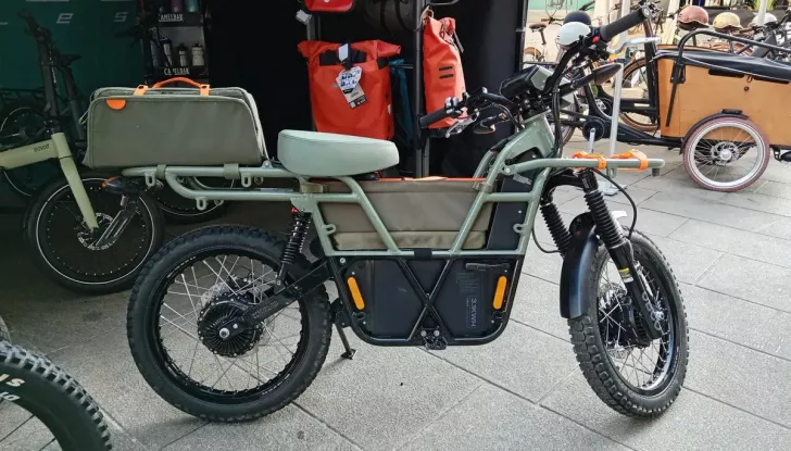 Ubco: caratteristiche tecniche e prezzo della moto elettrica senza limiti - Foto 2 di 8