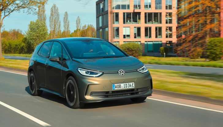 Volkswagen ID.3 Pro S: caratteristiche, design, abitacolo, autonomia, motore e prezzi - Foto 3 di 10