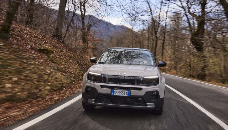 Jeep Avenger e-Hybrid 2024: caratteristiche, allestimenti e prezzi - Foto 6 di 23
