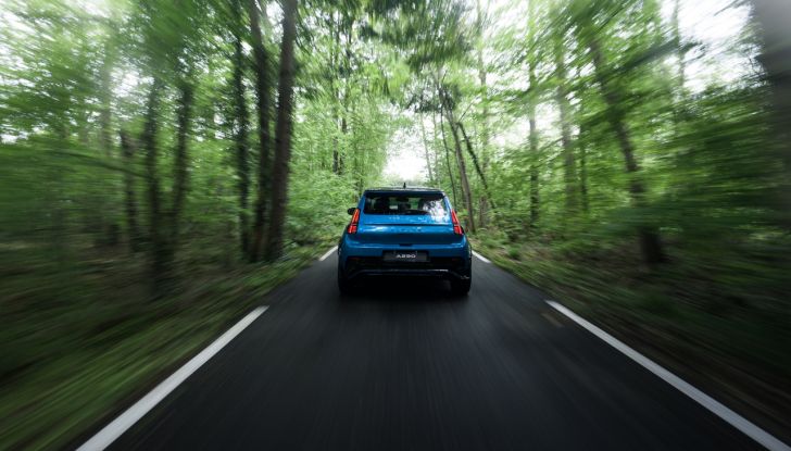 Alpine A290: caratteristiche, design, abitacolo, motore, versioni, autonomia e prestazioni - Foto 43 di 136