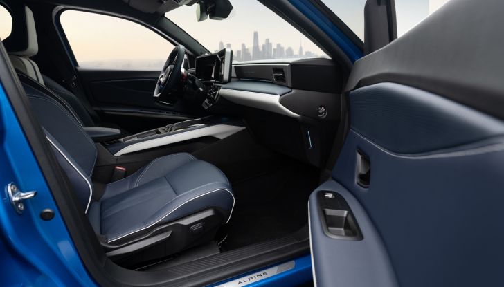 Alpine A290: caratteristiche, design, abitacolo, motore, versioni, autonomia e prestazioni - Foto 59 di 136