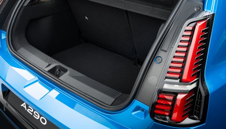 Alpine A290: caratteristiche, design, abitacolo, motore, versioni, autonomia e prestazioni - Foto 74 di 136