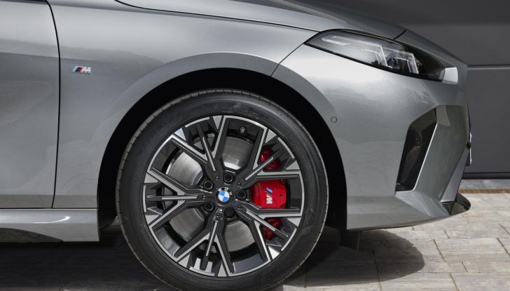 BMW Serie 1 2025: caratteristiche, design, abitacolo, versioni, motori e prestazioni - Foto 2 di 124