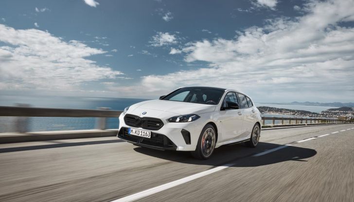BMW Serie 1 2025: caratteristiche, design, abitacolo, versioni, motori e prestazioni - Foto 49 di 124