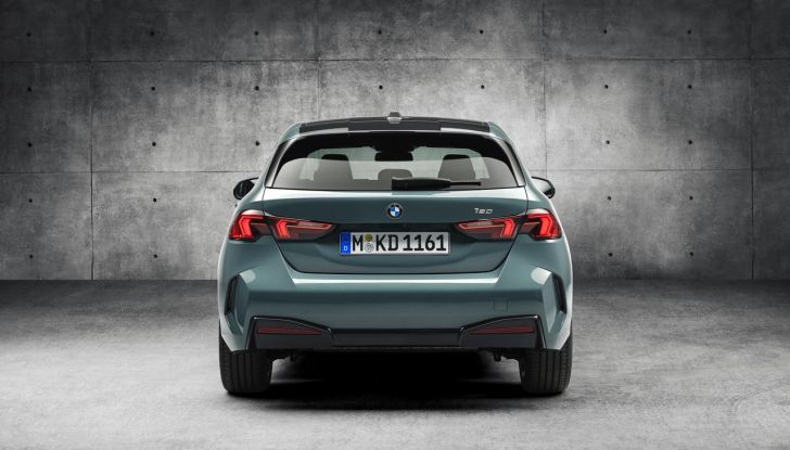 BMW Serie 1 2025: caratteristiche, design, abitacolo, versioni, motori e prestazioni - Foto 117 di 124