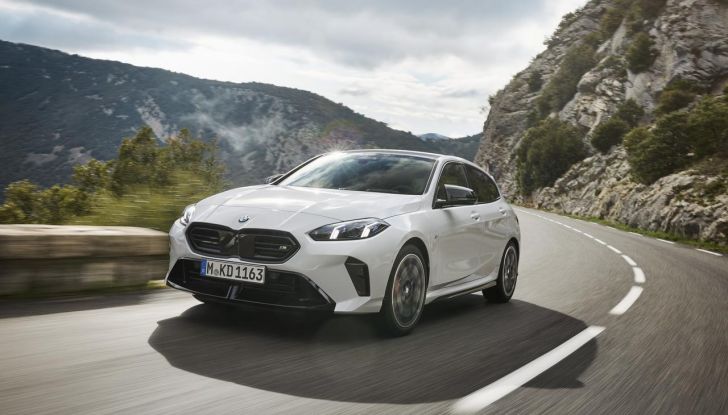 BMW Serie 1 2025: caratteristiche, design, abitacolo, versioni, motori e prestazioni - Foto 46 di 124