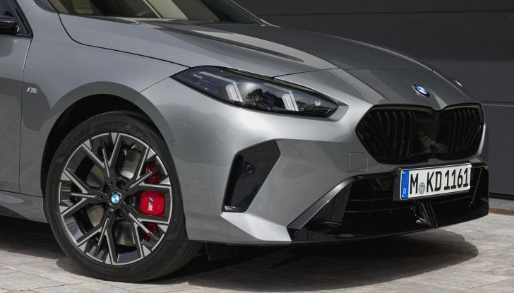 BMW Serie 1 2025: caratteristiche, design, abitacolo, versioni, motori e prestazioni - Foto 3 di 124