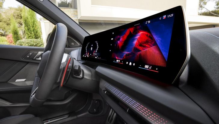 BMW Serie 1 2025: caratteristiche, design, abitacolo, versioni, motori e prestazioni - Foto 100 di 124