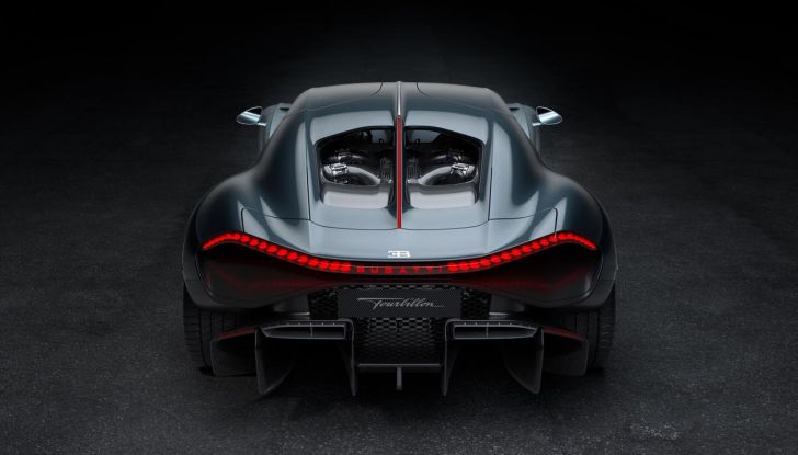 Bugatti Tourbillon: caratteristiche, design, abitacolo, motore, prestazioni, autonomia e prezzo - Foto 15 di 43