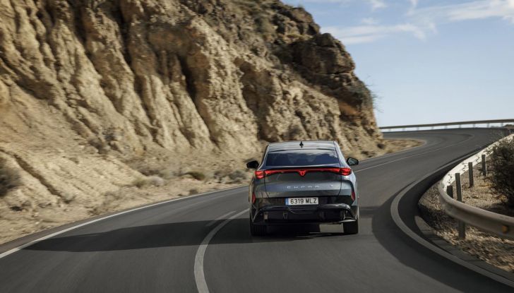 Cupra Tavascan: al via agli ordini in Italia in quattro versioni da 51.850 euro - Foto 34 di 45