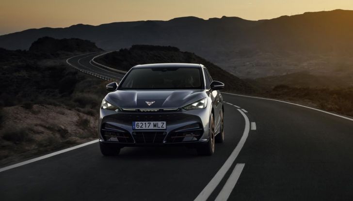 Cupra Tavascan: al via agli ordini in Italia in quattro versioni da 51.850 euro - Foto 22 di 45