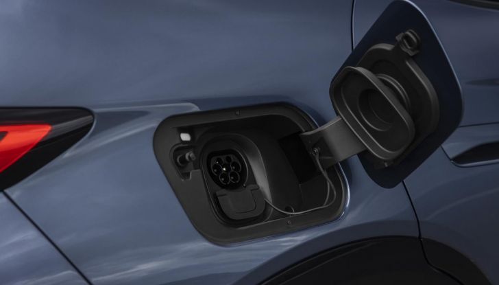 Cupra Tavascan: al via agli ordini in Italia in quattro versioni da 51.850 euro - Foto 19 di 45