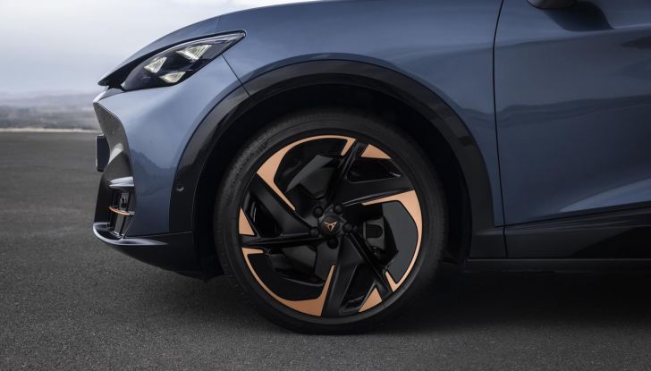 Cupra Tavascan: al via agli ordini in Italia in quattro versioni da 51.850 euro - Foto 13 di 45